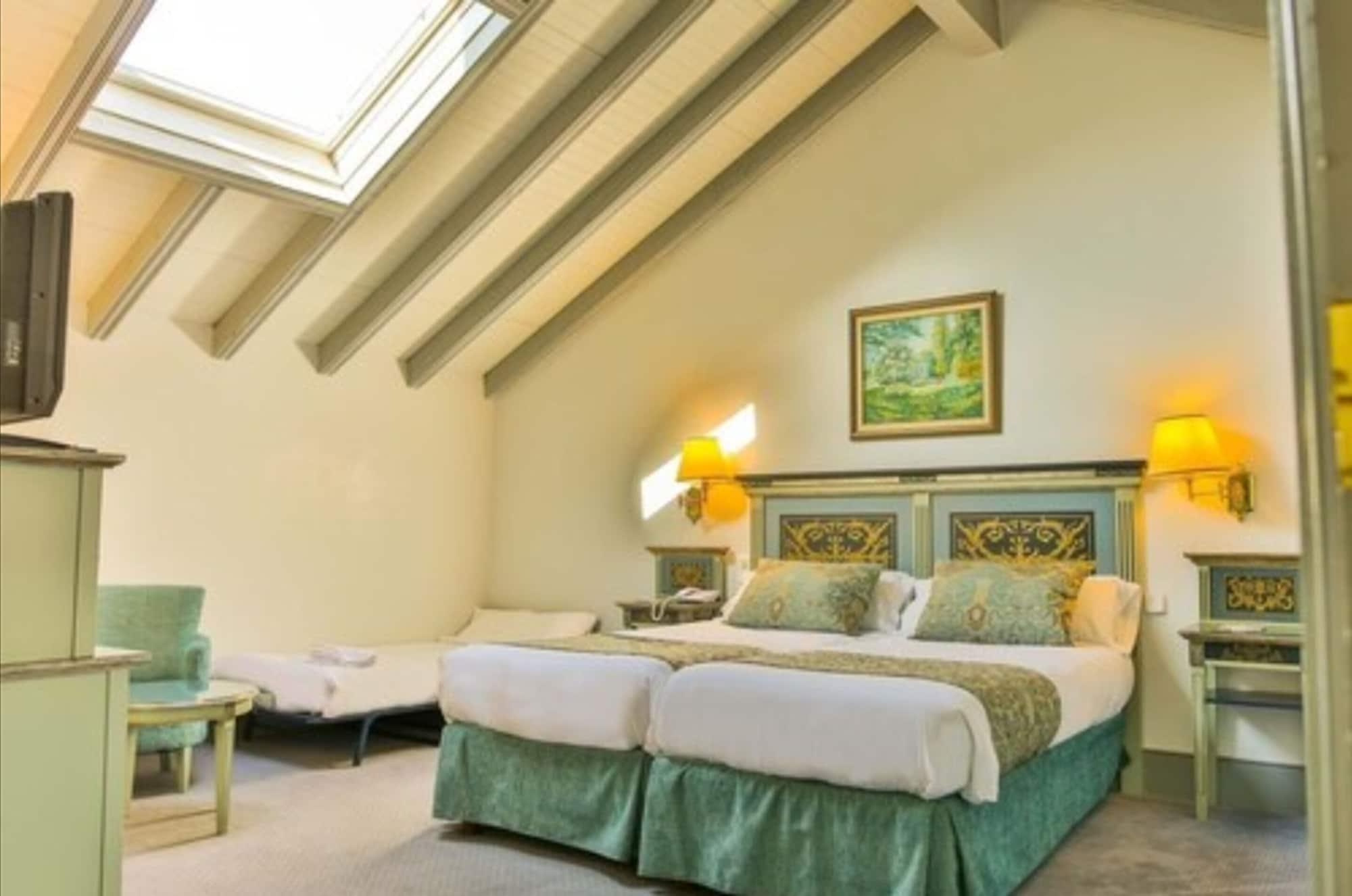 Palacio De Velada 4*