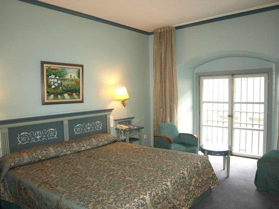 Hotel Palacio De Velada